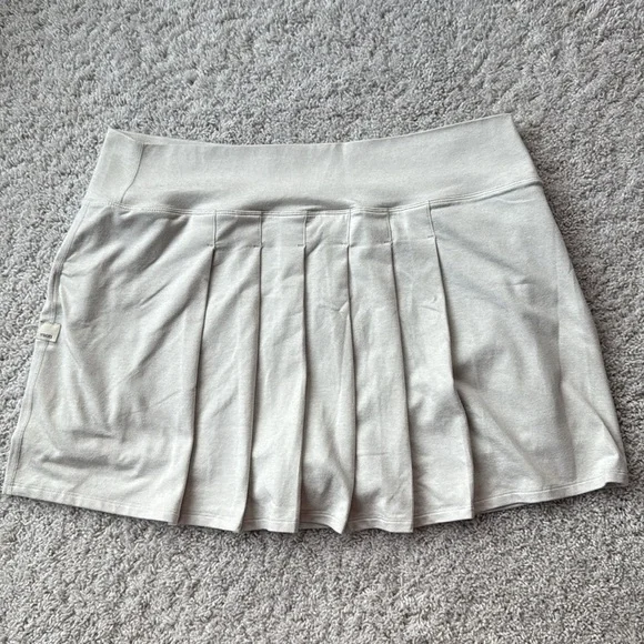 Vuori Women's Halo Performance Skirt Size XL - Picture 2 of 7